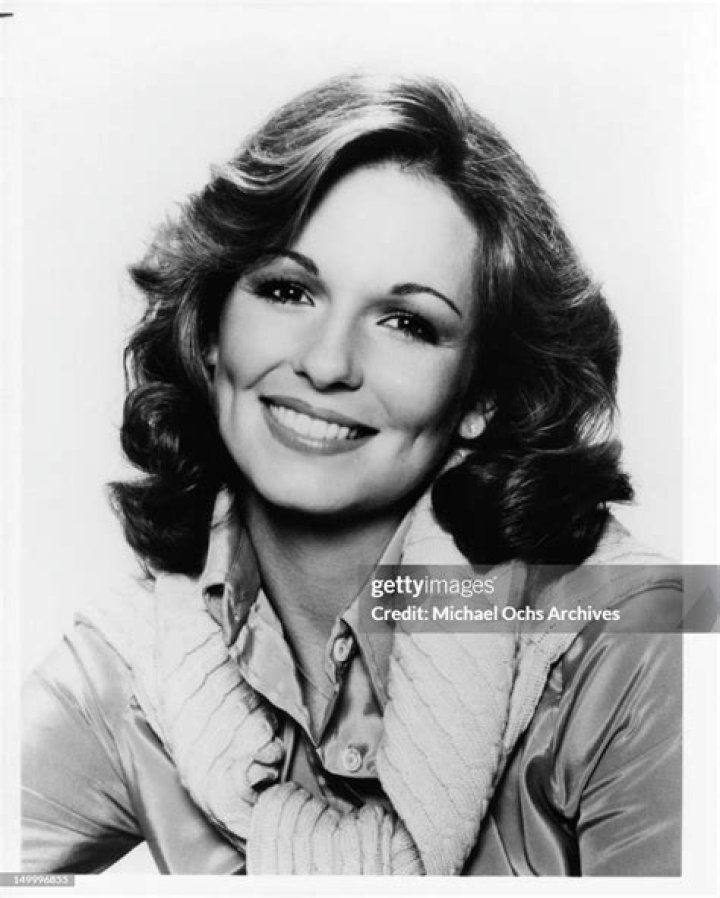 Phyllis George photo 3