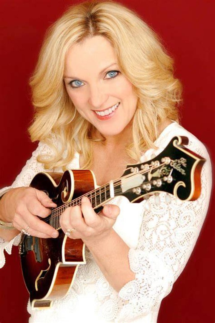 Rhonda Vincent Bio (Wiki) 