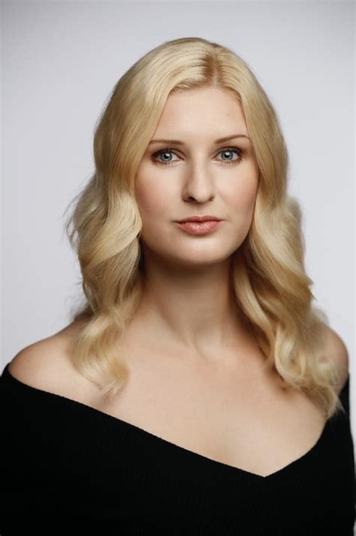 Ria Fend Bio (Wiki) 