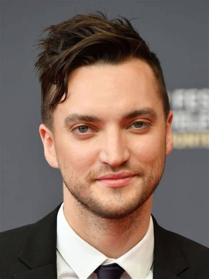 Richard Harmon Bio (Wiki) 