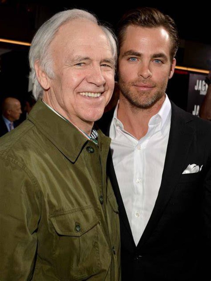 Robert Pine photo 3