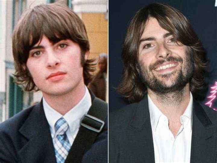 Robert Schwartzman photo 2