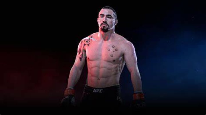 Robert Whittaker photo 3