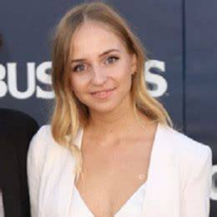 Rosa van Iterson Bio (Wiki) 