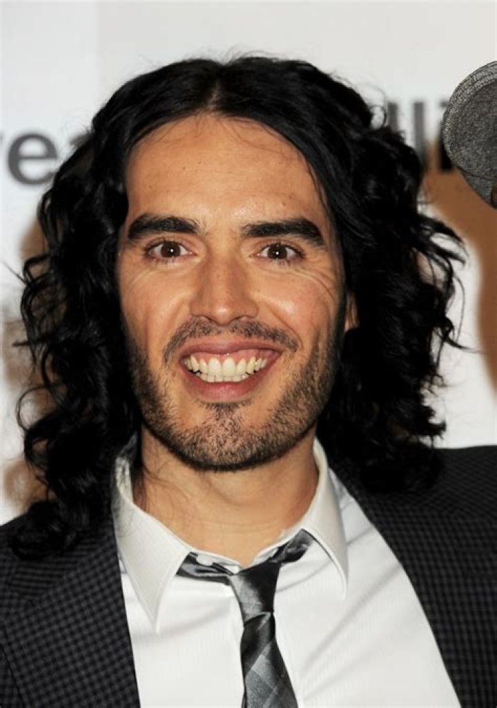 Russell Brand Bio (Wiki) 