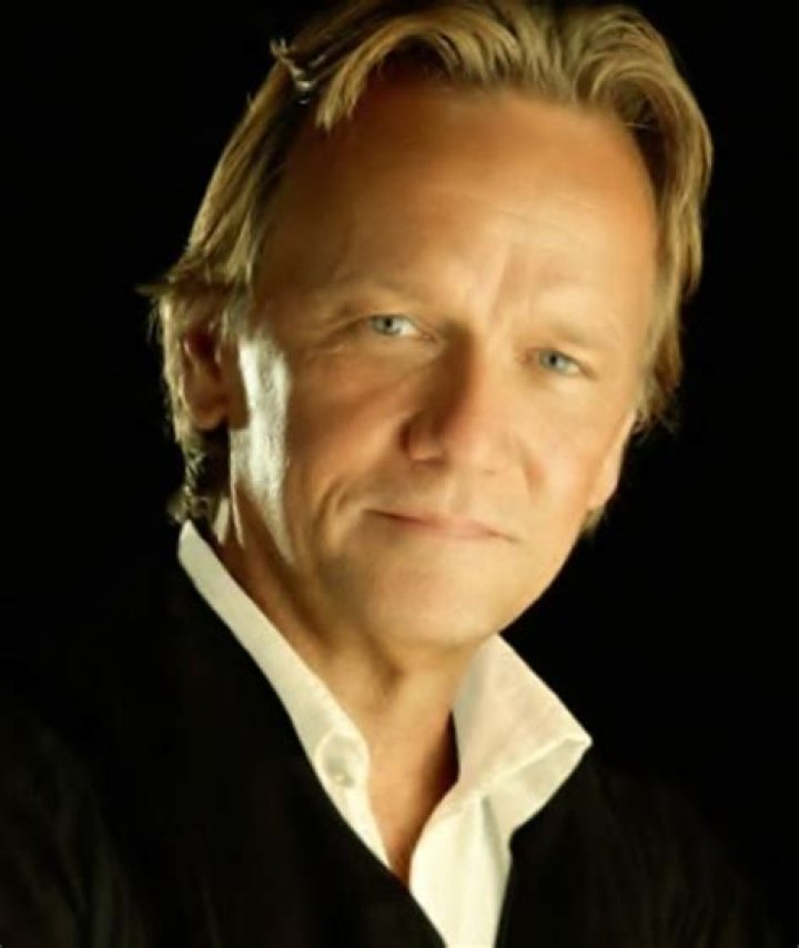 Sam Hennings Bio (Wiki) 