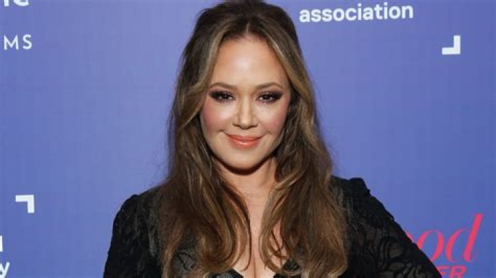 Scientologist, Leah Remini Reveals Estranged Father’s death. The ongoing feud between Leah and the Church of Scientology! Scientologist, Leah Remini Reveals Estranged Father’s death. The ongoing feud between Leah and the Church of Scientology!