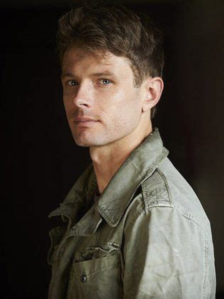 Sebastian Pigott Bio (Wiki) 