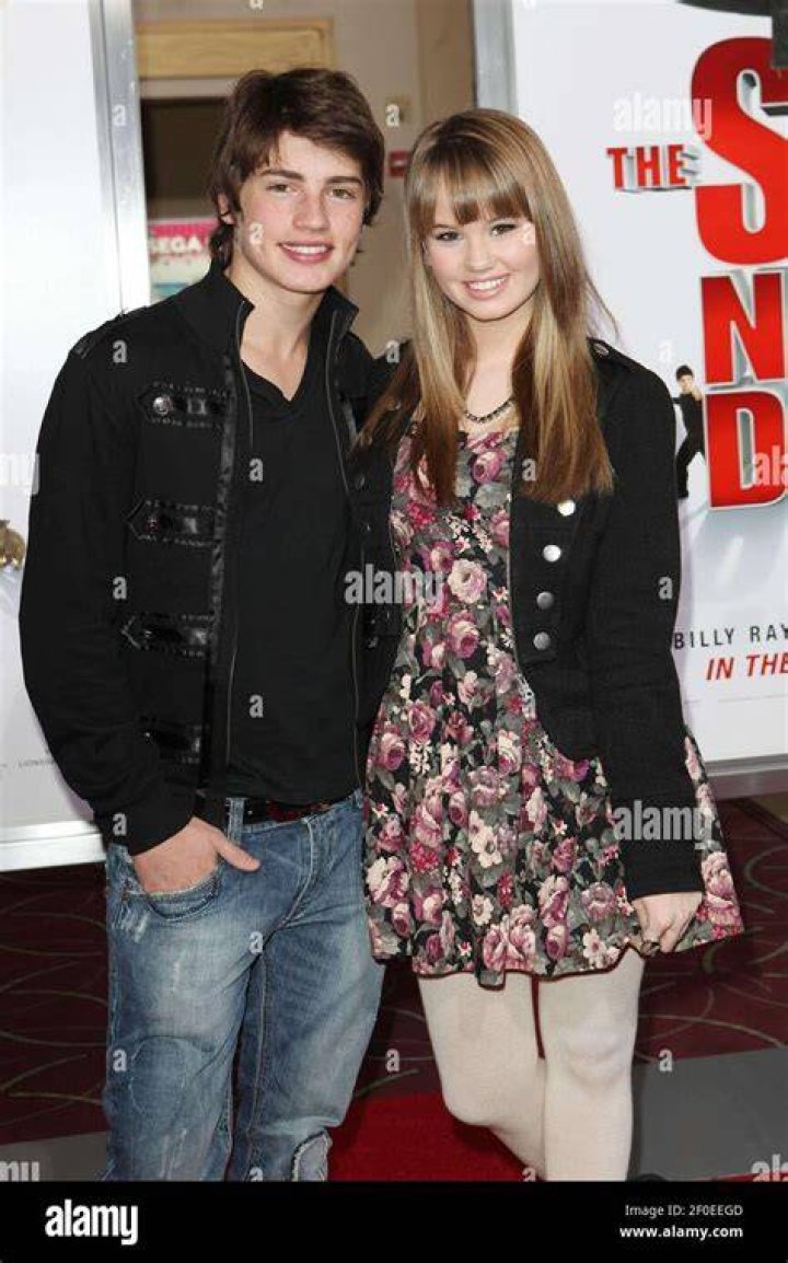 After Breakup with Bella Thorne, Gregg Sulkin is currently Single; But How about His Past? Source: Zimbio (Gregg with Debby)