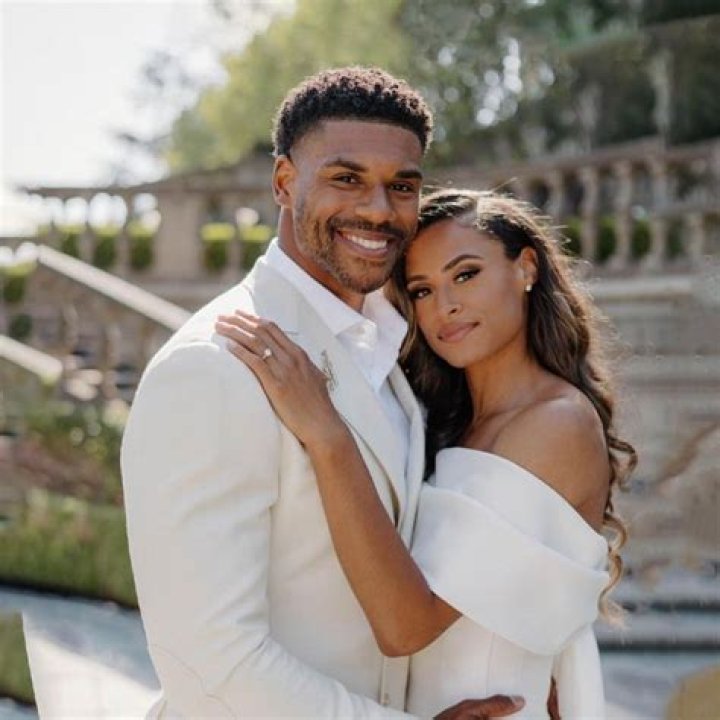 Olympian Sydney McLaughlin marries former NFL player Andre Levrone Jr. Sydney McLaughlin marriage