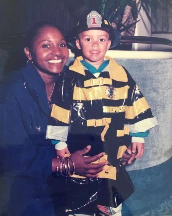Tavior Mowry with his mother Darlene.