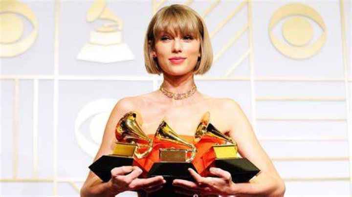 Taylor Swift’s bad Grammy performance blamed on “technical issue”