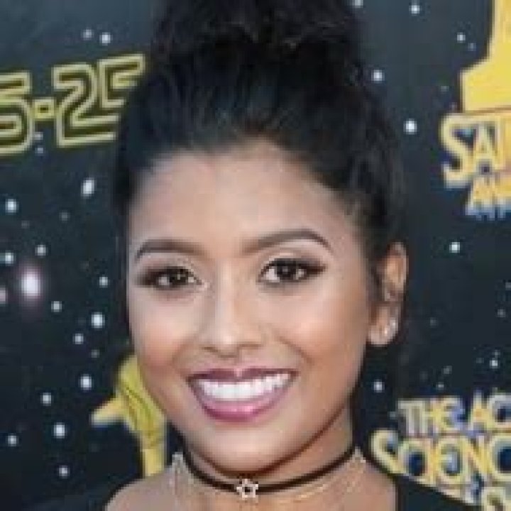 Tiya Sircar - Age, Family, Bio