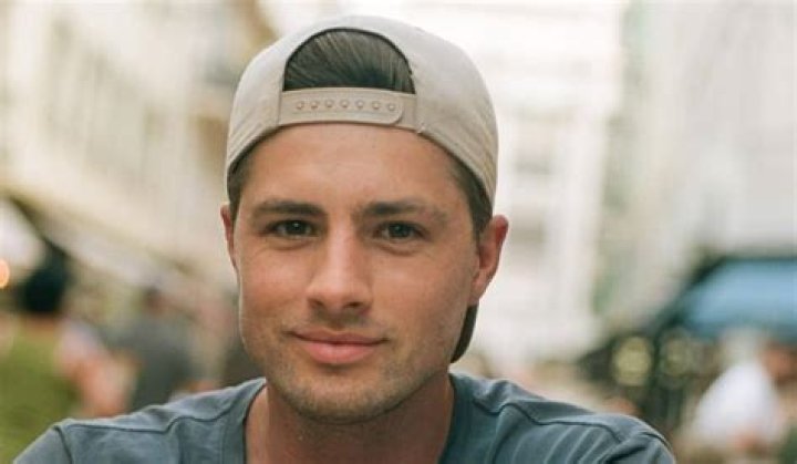 Travis Burns Travis Burns