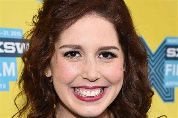 Vanessa Bayer photo 3