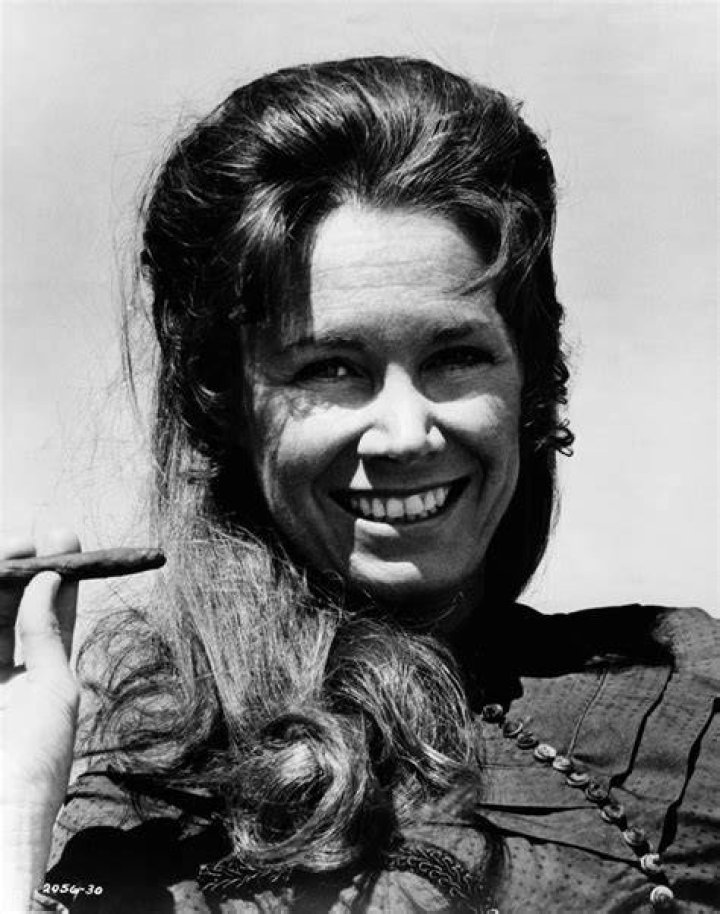 Verna Bloom Bio (Wiki) 