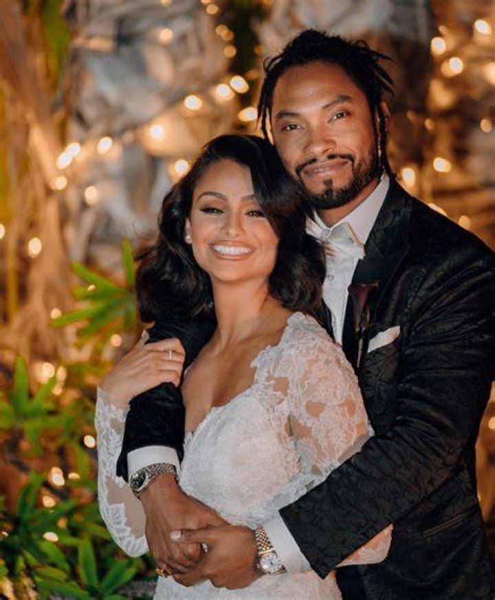 Wedding Bells! Olympian Sydney McLaughlin Married NFL player Andre Levrone Jr. Wedding Bells! Olympian Sydney McLaughlin Married NFL player Andre Levrone Jr.