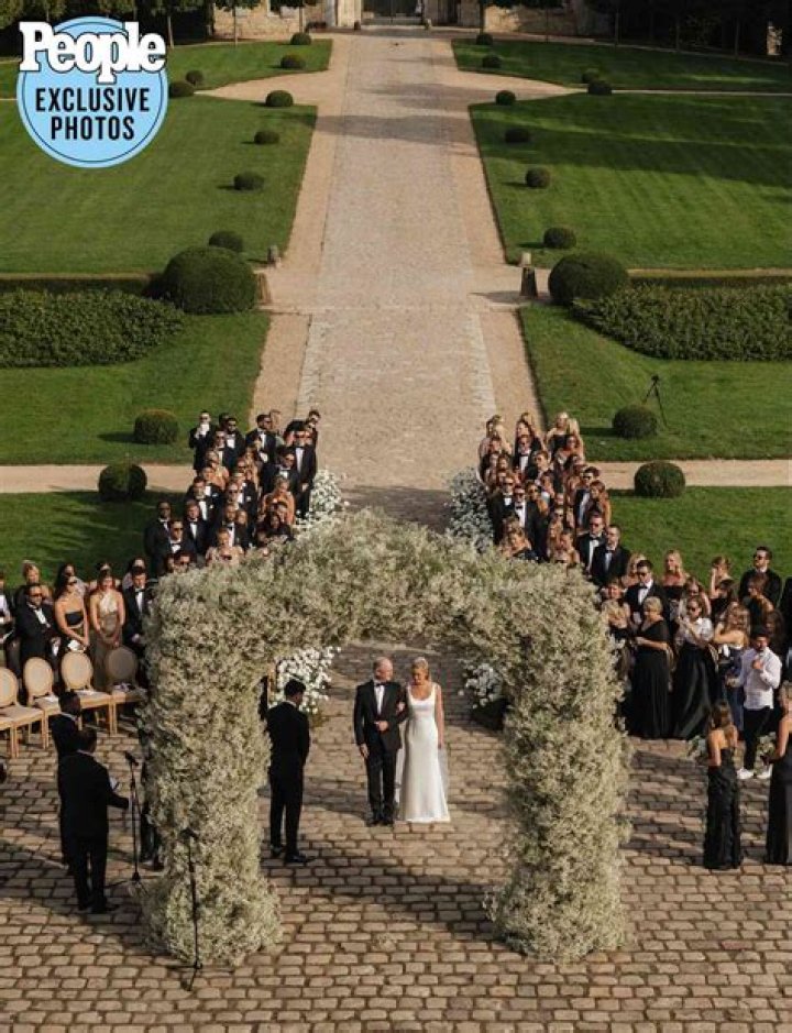 Wedding Bells ringing! Hannah Godwin fixed the date with fiance Dylan Barbour this summer Wedding Bells ringing! Hannah Godwin fixed the date with fiance Dylan Barbour this summer