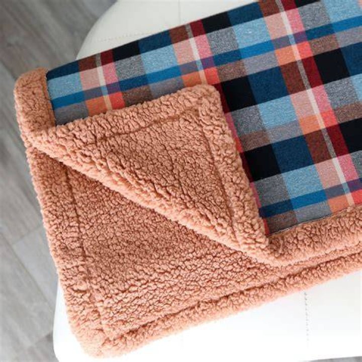 What are flannel blankets used for?