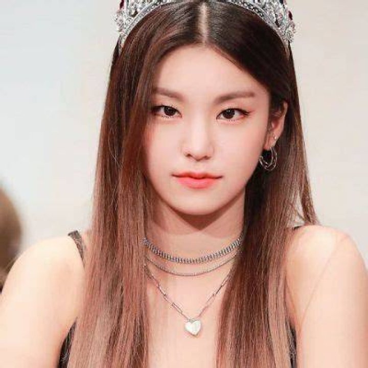 Yeji Bio (Wiki) 