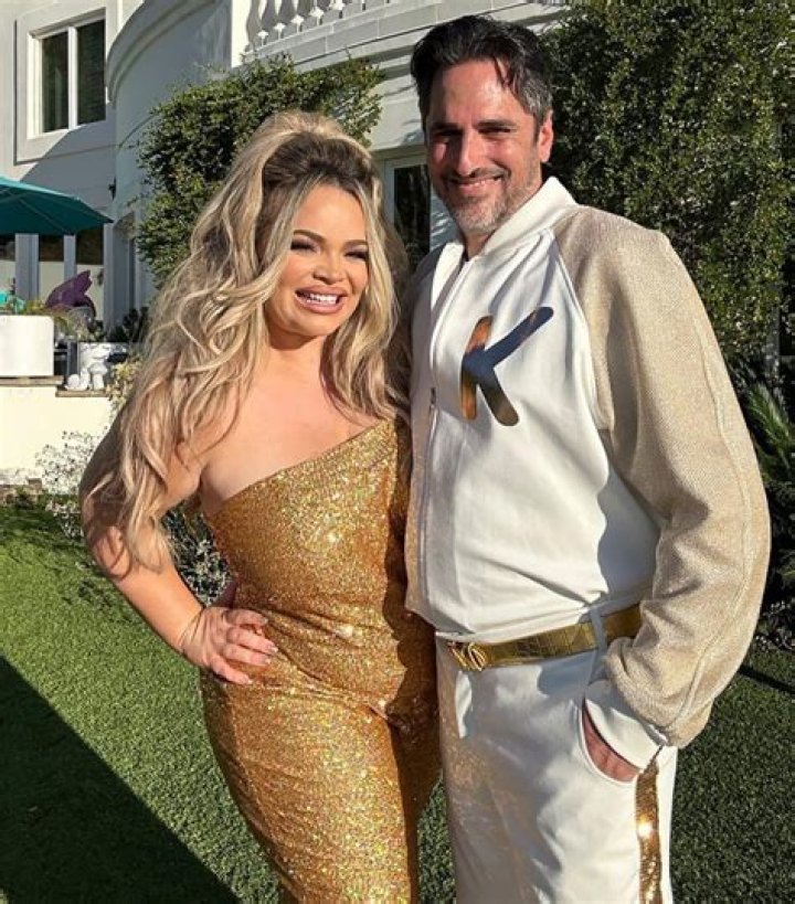 YouTuber Trisha Paytas is Expecting Second Child with Husband Moses Hacmon! YouTuber Trisha Paytas is Expecting Second Child with Husband Moses Hacmon!